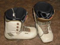 Prodám snowboardové boty Deeluxe